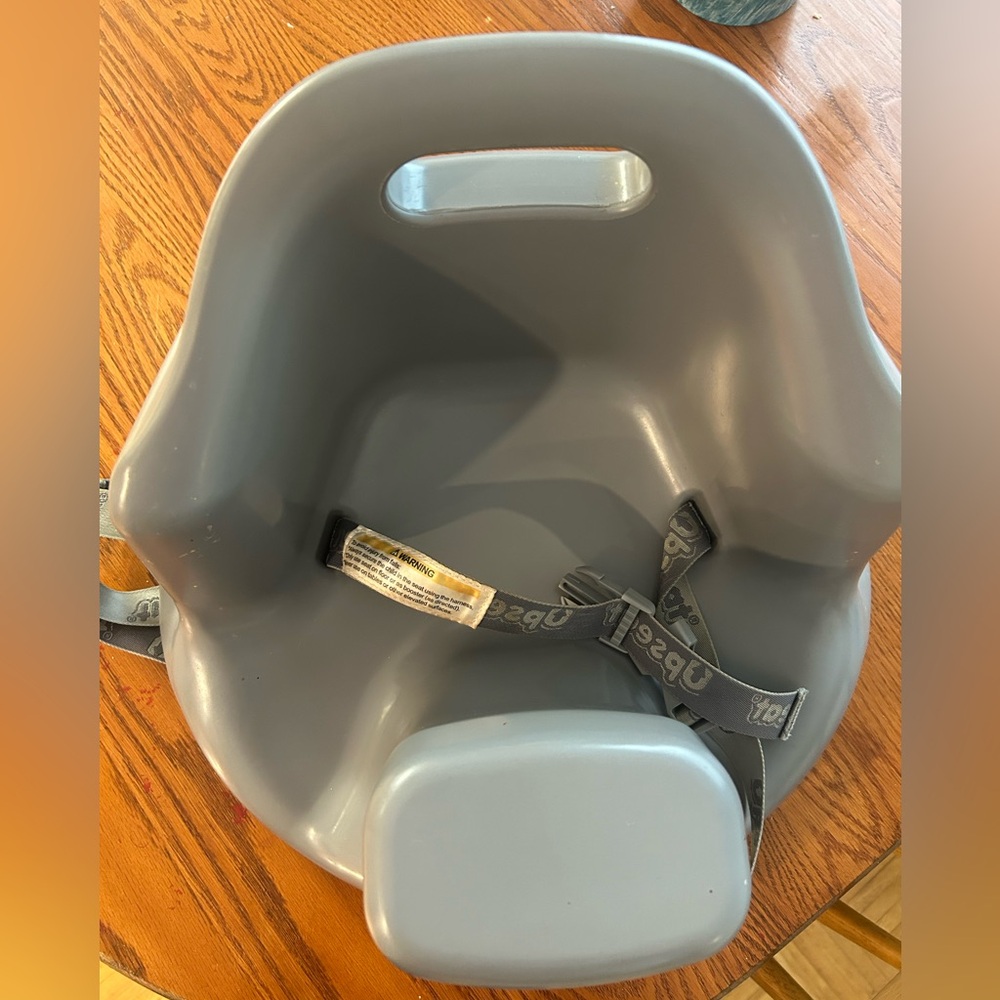 Gray Baby UpSeat - No Tray